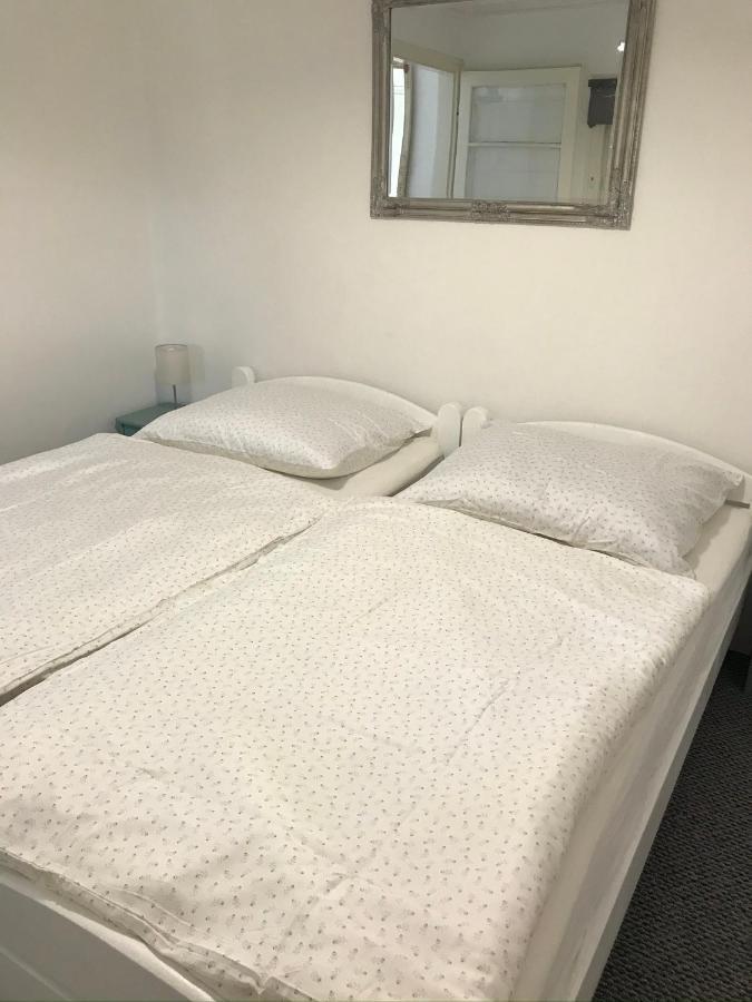 Retro Haz Guest House Balatonszabadi Luaran gambar